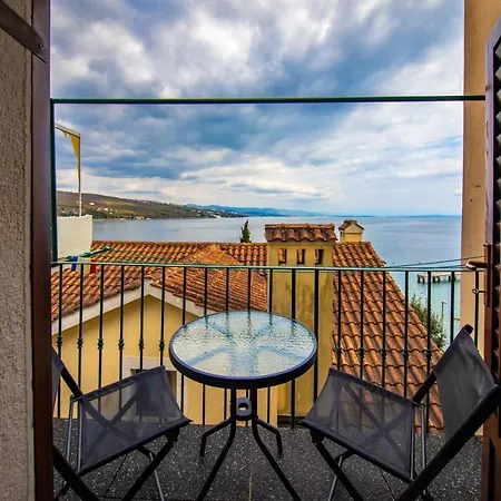 Kos**** Apartman