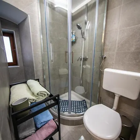 Kos**** * Οπατία